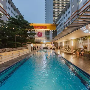 Urban Living Hotel